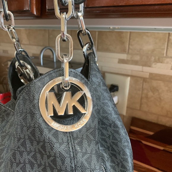 Michael Kors Gray & Black Logo Fulton Handbag - Picture 4 of 11